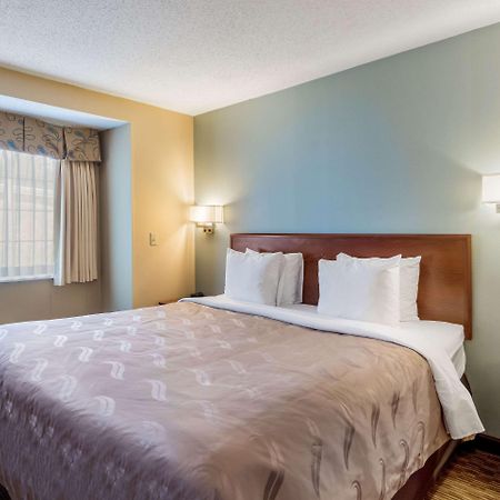 Quality Inn Chester - South Richmond Екстер'єр фото