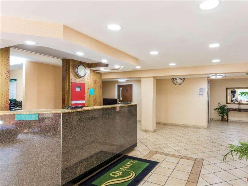 Quality Inn Chester - South Richmond Екстер'єр фото