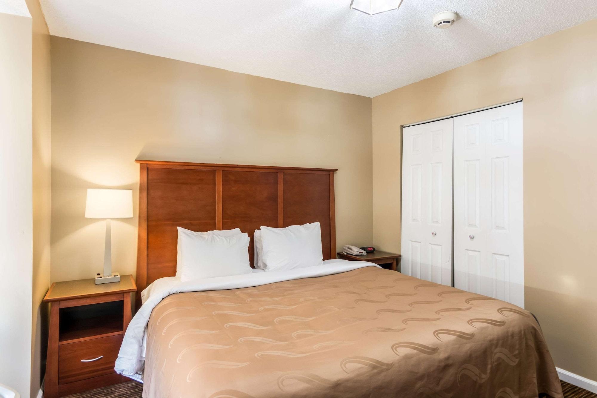 Quality Inn Chester - South Richmond Екстер'єр фото