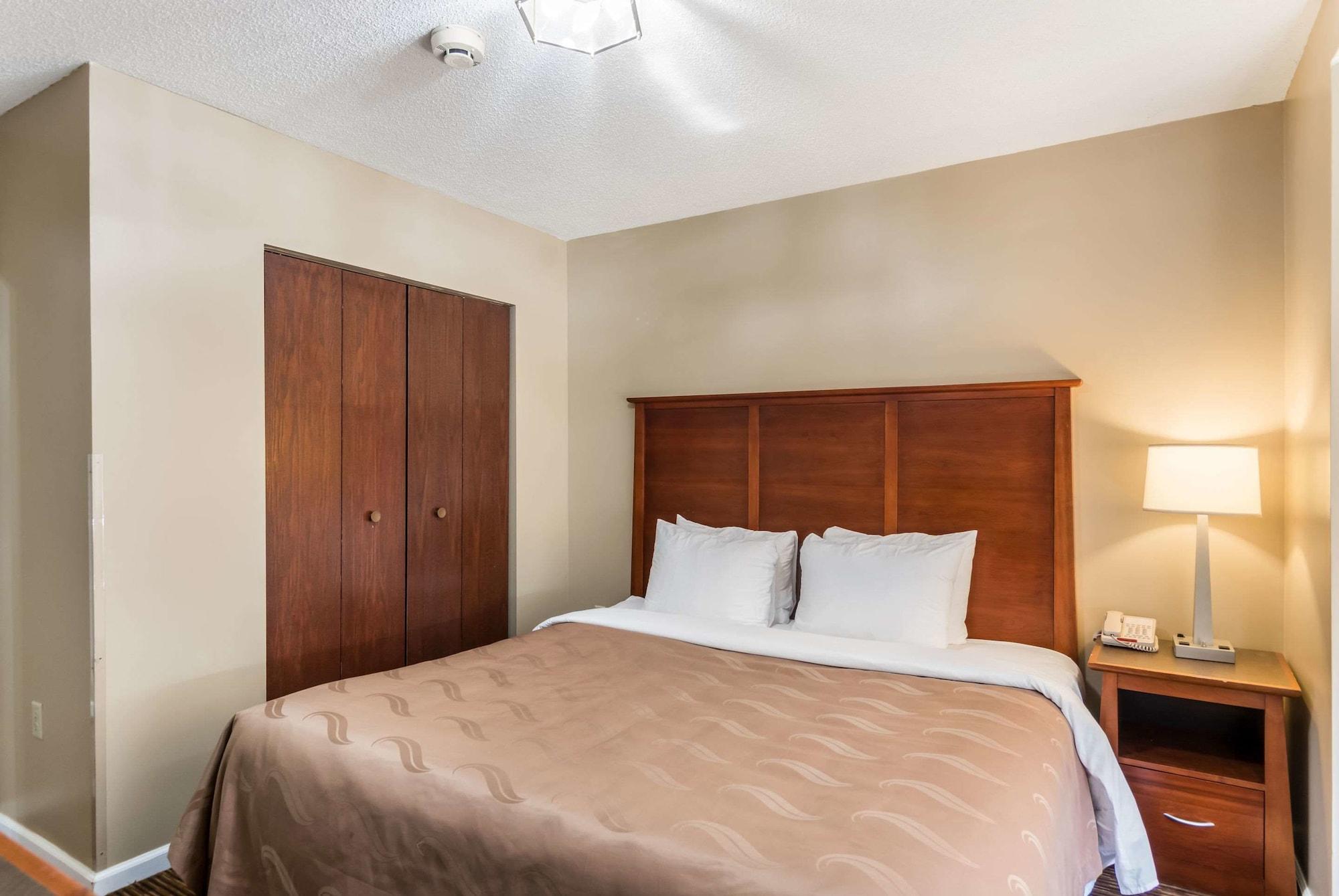 Quality Inn Chester - South Richmond Екстер'єр фото