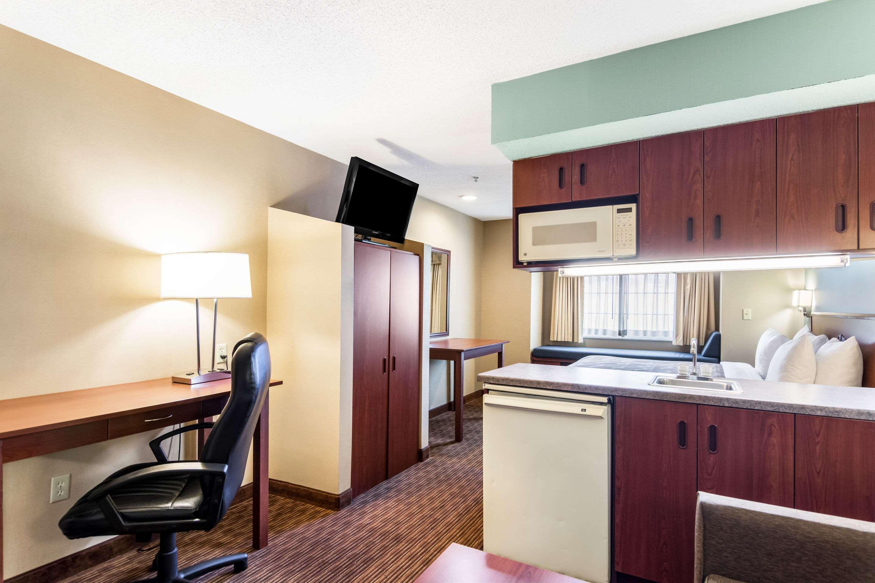 Quality Inn Chester - South Richmond Екстер'єр фото