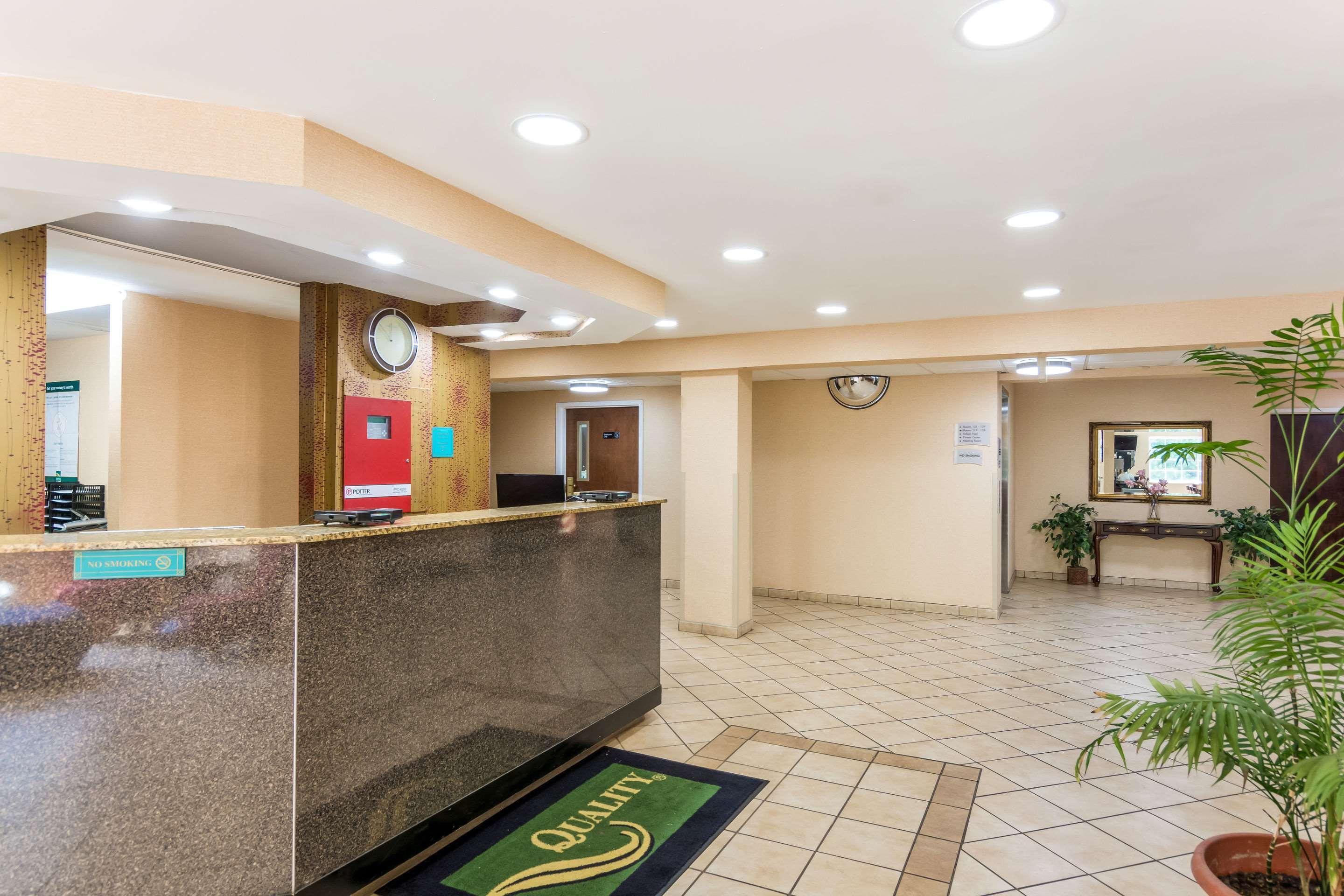 Quality Inn Chester - South Richmond Екстер'єр фото