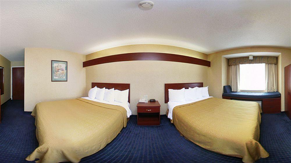Quality Inn Chester - South Richmond Екстер'єр фото