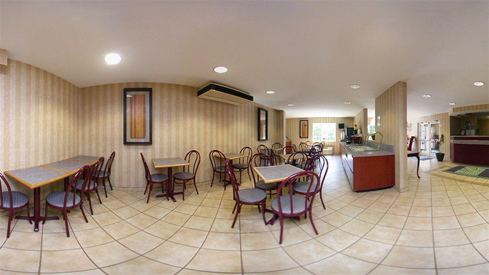 Quality Inn Chester - South Richmond Екстер'єр фото