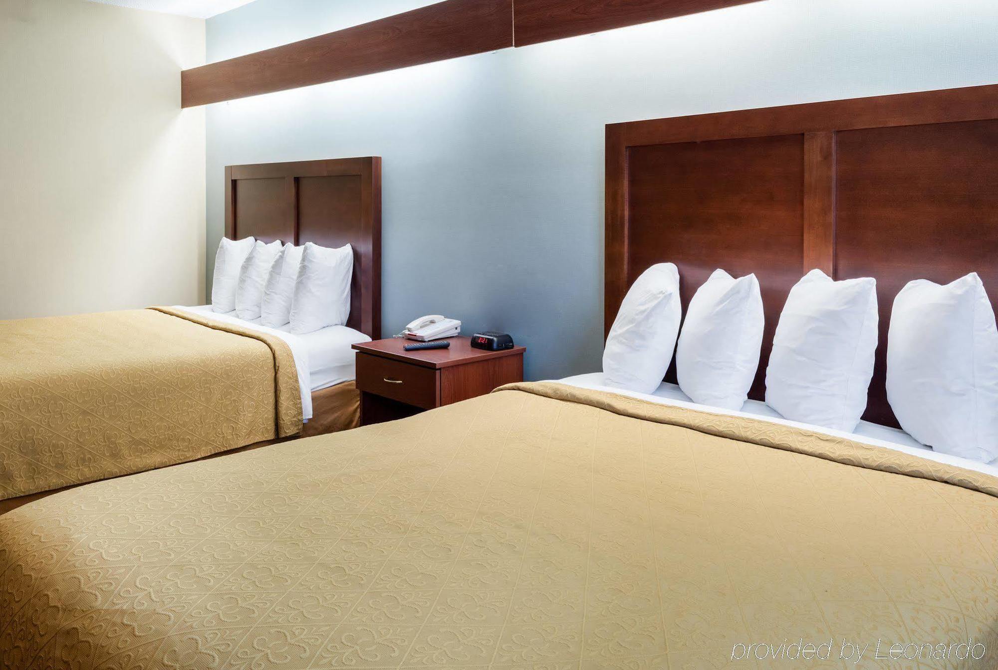 Quality Inn Chester - South Richmond Екстер'єр фото
