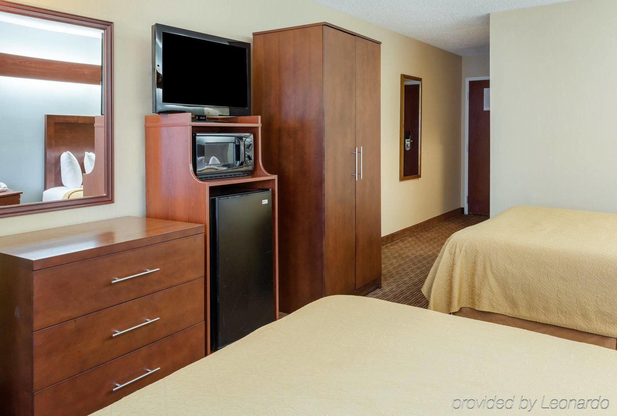 Quality Inn Chester - South Richmond Екстер'єр фото