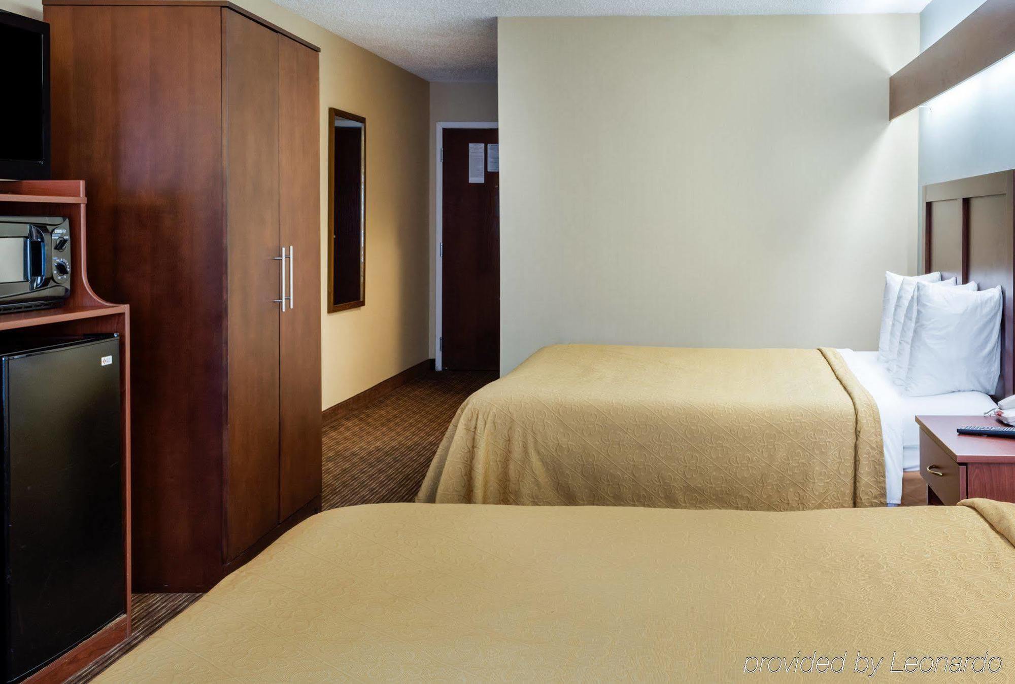 Quality Inn Chester - South Richmond Екстер'єр фото